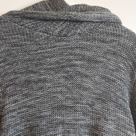 Sweater - Picture 2 of 5